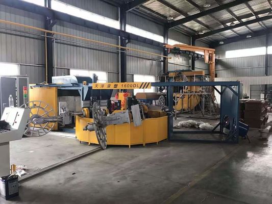 Máy đúc quay linh hoạt tiết kiệm năng lượng Tự động hóa mức độ cao